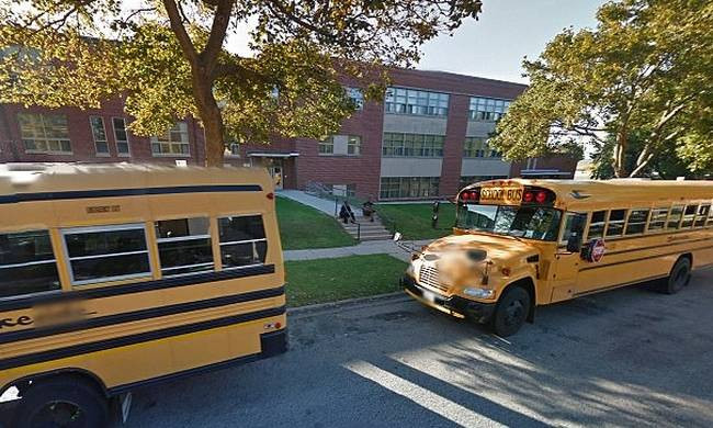 Δασκάλα βίασε τον 11χρονο «καταθλιπτικό» μαθητή της… για να του δώσει χαρά!